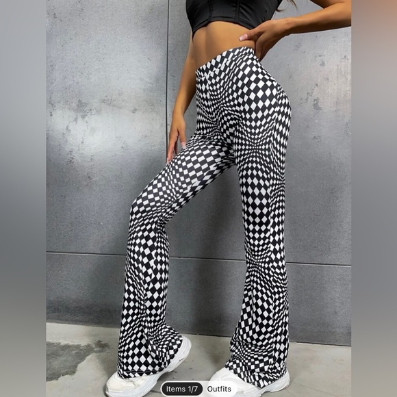 Flared patterned pants - Picture 1 of 2